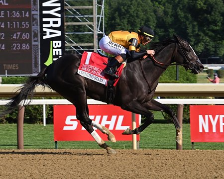 Counting Stars wins the Coaching Club American Oaks at Saratoga Race Course