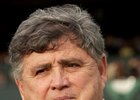 Bernie Flint, trainer of Runway Model, after winning the Alcibiades Stakes (gr. I).
Keeneland racing on Oct. 8, 2004, opening day and Founders Day in Lexington, Ky.
Fri10/8Origs4 image 79
Photo by Anne M. Eberhardt