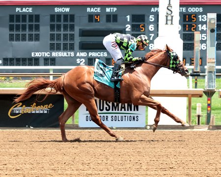 Velvet Beretta wins her debut July 9 at Ellis Park