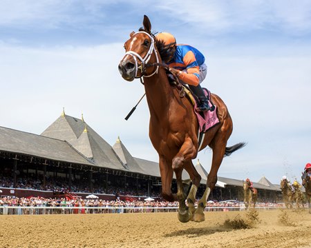Life Changing breaks her maiden by 7 lengths at Saratoga Race Course