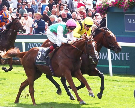 Item wins the International Stakes at York Racecourse