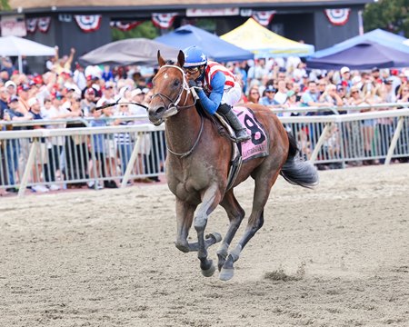 Stradale wins the Gallant Bob Stakes at Parx Racing