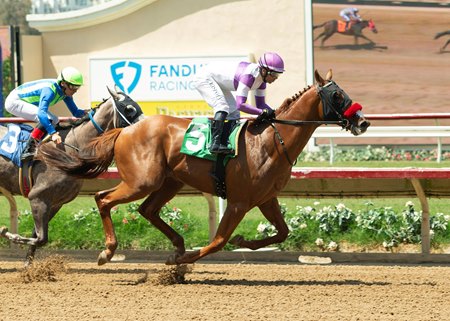 Phone Booth breaks his maiden at Del Mar