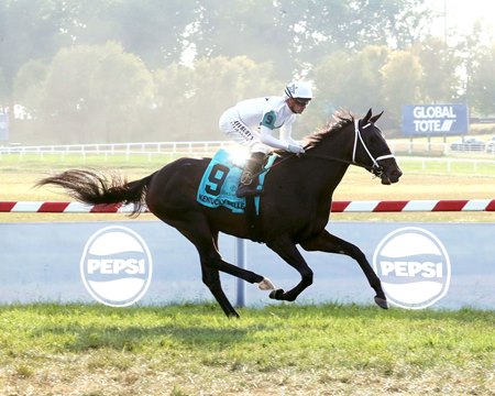 Kentucky Belle wins the Dueling Grounds Oaks Invitational Stakes at Kentucky Downs
